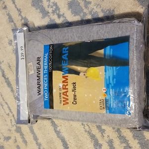 NWT mens thermal set